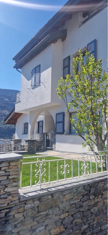À louer villa 8.5 pc (300 m2) à Sion Gravelone au 1.9.26 2