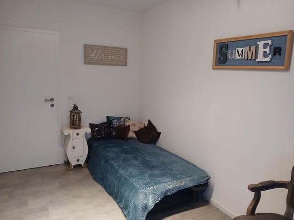 Chambre pour étudiante à louer 4
