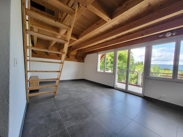Zu vermieten: Schöne 2.5-Zimmer Duplex-Wohnung 3