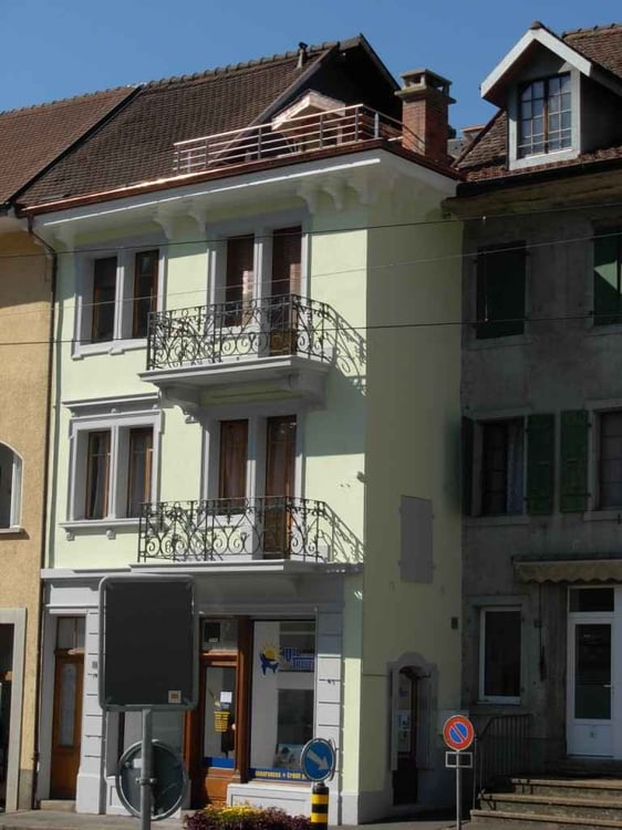 Bex, centre ville, immeuble 8 lots , rénové, haut rendement 3