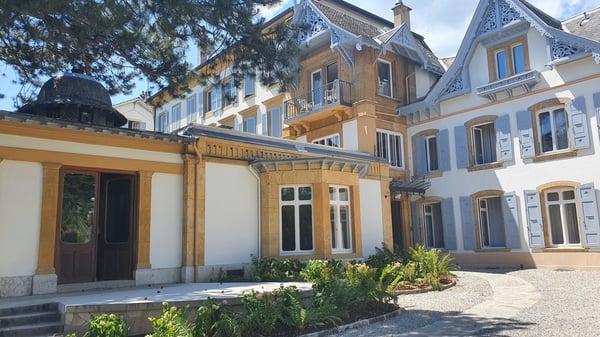 splendide pièce meublée dans résidence de charme 5
