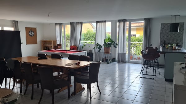 Chambre spacieuse en colocation à Villeneuve 2