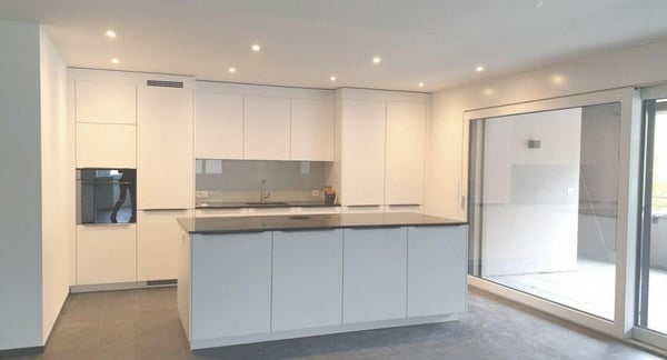 Grosszügige und helle 4.5 Zimmer Wohnung mit Balkon 2