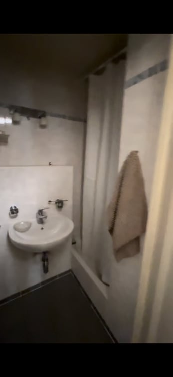 Appartement à Louer place du Bourg-De-Four 4