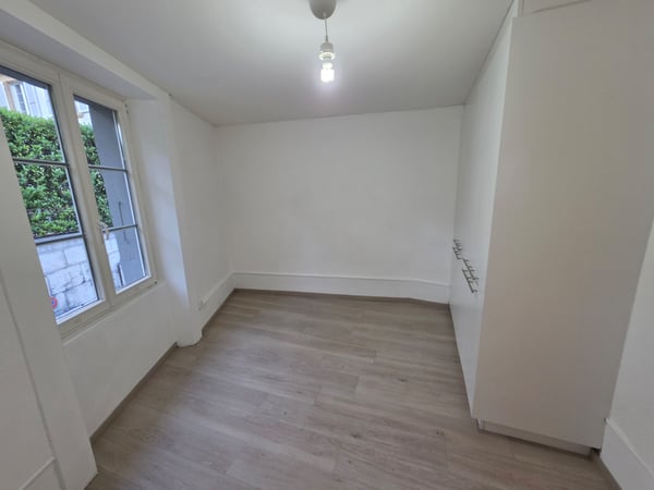 Appartement 4 pièces avec balcon à La Neuveville 4