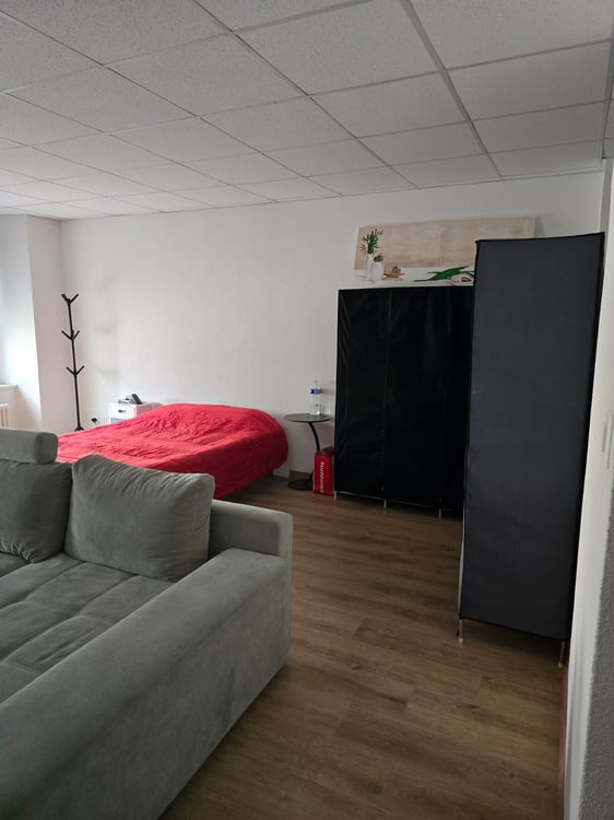 Studio à louer 4