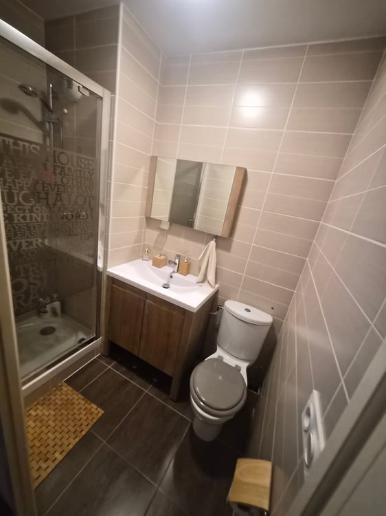 Chambre a louer au pas de l'échelle 3