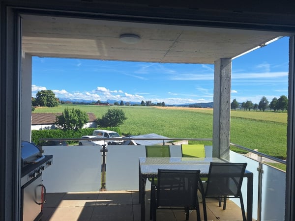 Appartement de 3.5 pièces avec balcon, 2 places de parcs 2