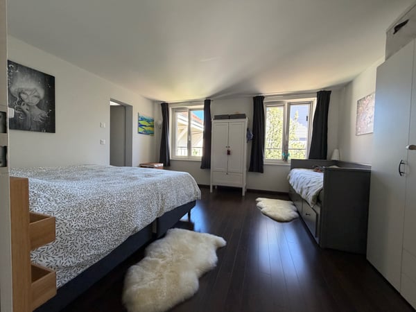 Grand 2,5 pces de 85m2 à louer au Mont-sur Lausanne 4