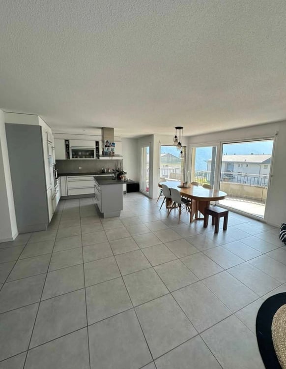 Appartement moderne et lumineux de 5.5 pièces à louer 3
