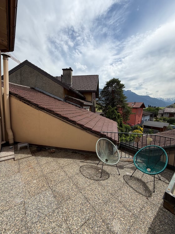 Appartement lumineux 3,5 pièces situé à Ardon 5