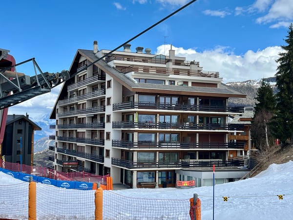 A louer à l'année aux pieds des pistes à Haute-Nendaz 1
