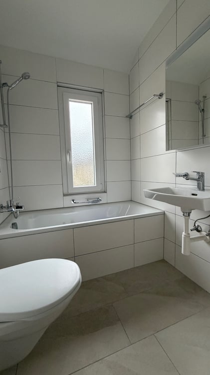 Colombier, joli 3 pièces dans un petit immeuble avec cachet. 5