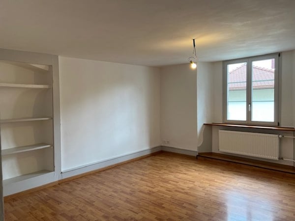 App. de 2,5 pièces, St-Ursanne. Rénové. 1ère occupation. 2