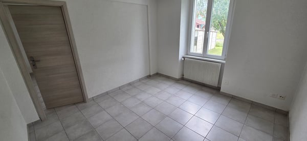Maison individuelle dans un quartier calme de Courgenay 3