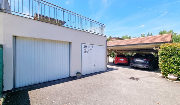 Maison avec piscine, douane de Veyrier 2