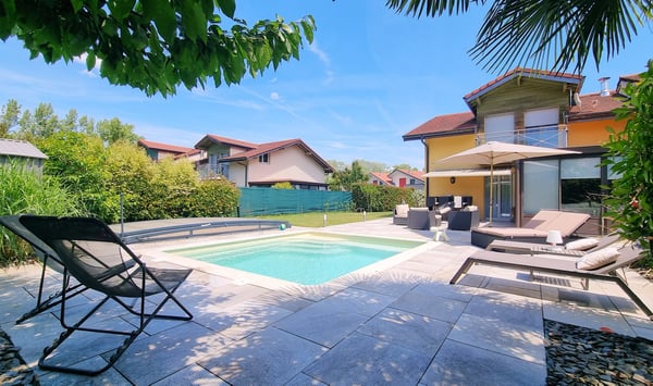 Maison avec piscine, douane de Veyrier 1