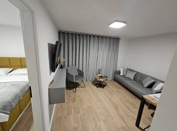 Petit appartement 1.5 pieces, 35m2 avec balcon. 2