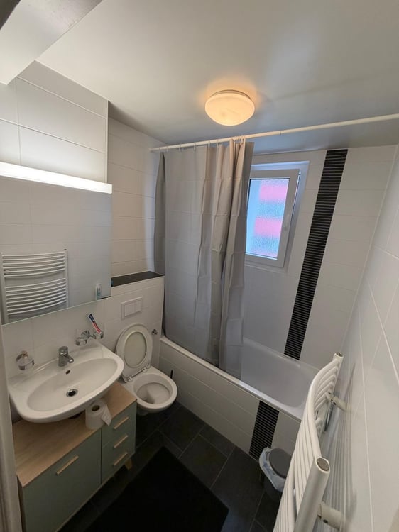Sous location 3.5 pc dispo de suite 4 mois minimum 5