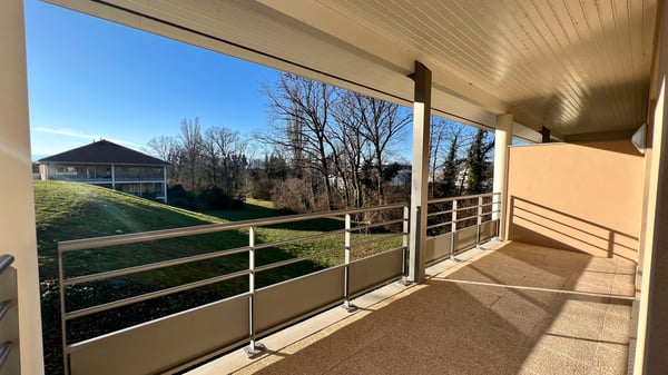 Appartement T3 meublé, terrasse 20m², à 10 min de Genève 4