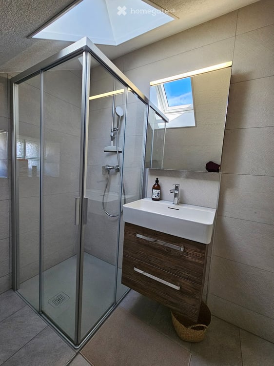 Maison rénovée de deux appartements au centre de Nax 5