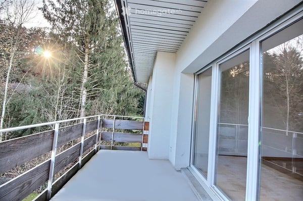 Grand 4.5 pièces avec balcon 2