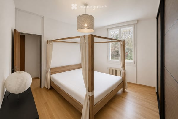 Bail à reprendre 1 aout, appartement 4p et place de parc 2