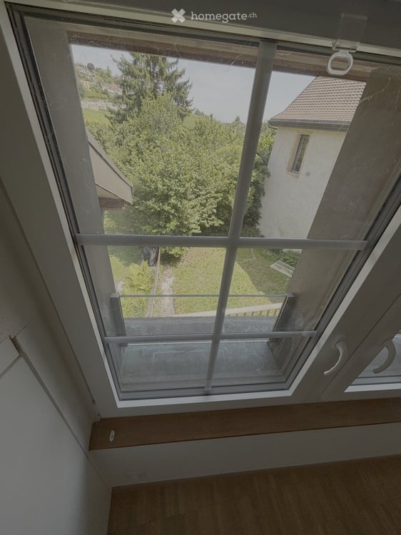 Bel appartement avec jardin à Auvernier 2