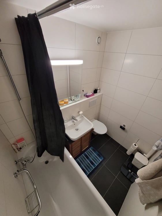 Urgent - 3.5 pièces avec balcon, cave et place de parc 2
