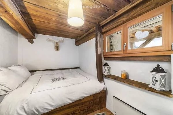 Objet rare : Magnifique chalet typique au cur d'Icogne 3