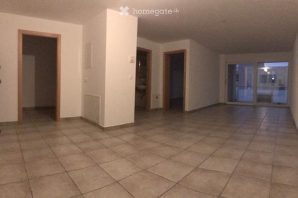 Appartement 2p1/2 à louer à Saxon 2