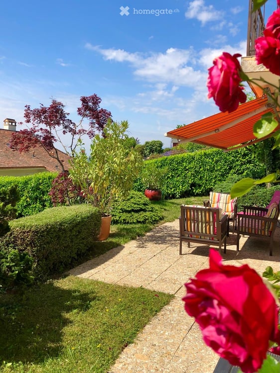 Appartement avec jardin à renover vue lac 2