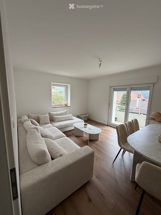 Appartement 3 pièces avec balcon à louer (libre de suite) 1