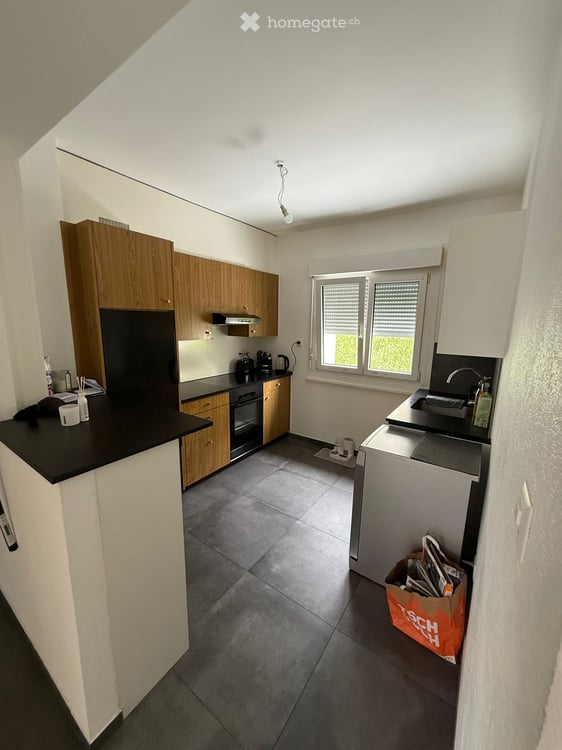 Appartement 3 pièces avec balcon à louer (libre de suite) 2