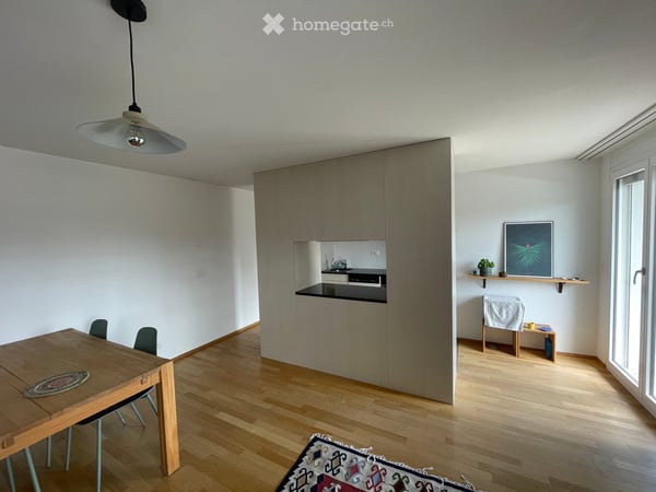 Appartement spacieux avec grand balcon 1