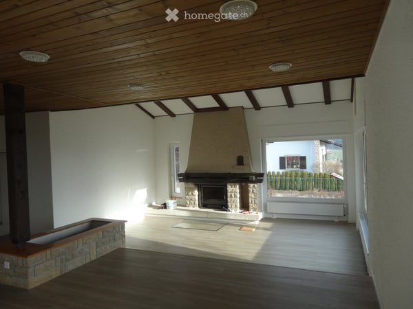 Villa 8 pièces, loyer CHF 2'200.- sans les charges 1