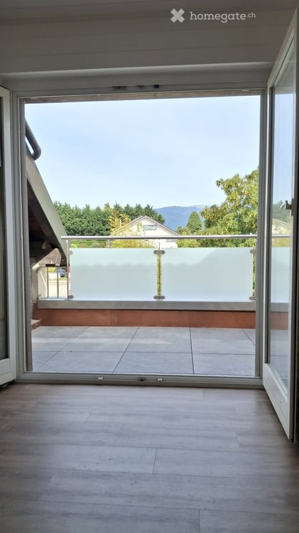 Studio rénové avec terrasse au centre de Crans-VD 4