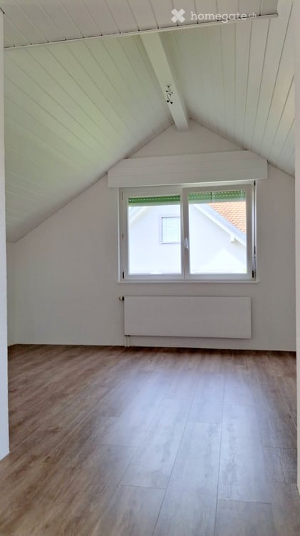Studio rénové avec terrasse au centre de Crans-VD 2