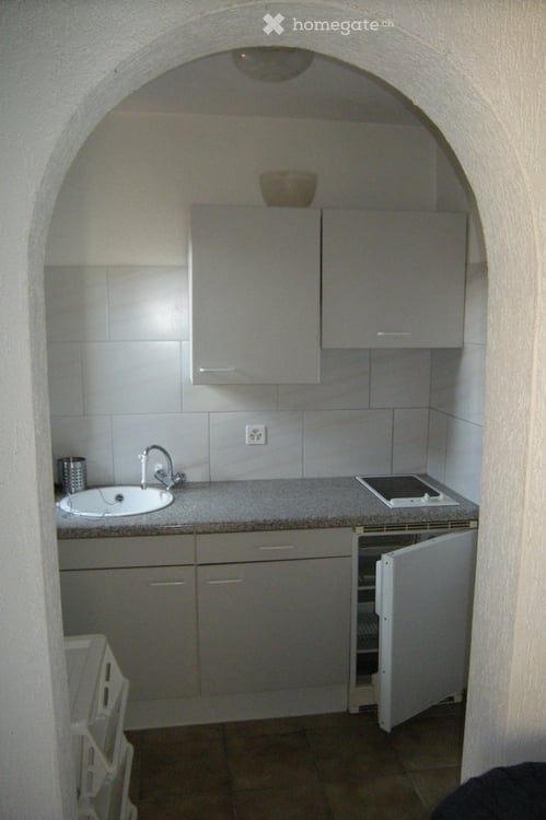 privato vende monolocale con terrazza, di reddito 2