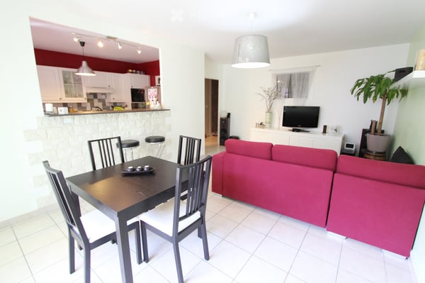 À louer dès juillet Appartement de 80 m² à Saint-Cergues 5