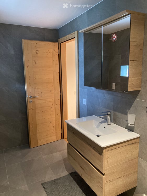 A louer - à Lannaz (Val d'Hérens) dans construction récente 3