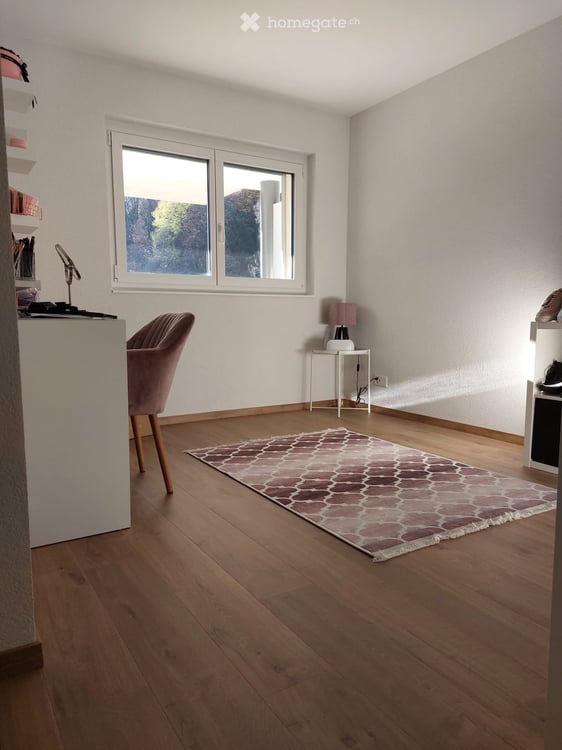 Appartement 4.5p au rez 3