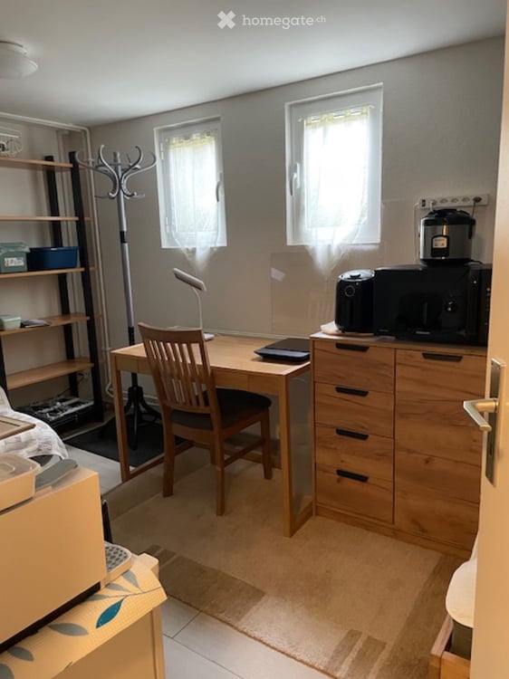 Grande chambre indépendante dans une villa 4