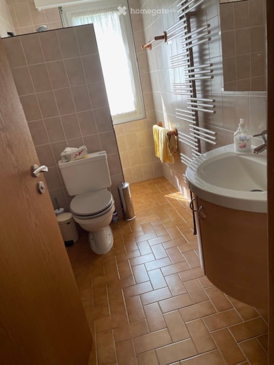 Grande chambre indépendante dans une villa 5