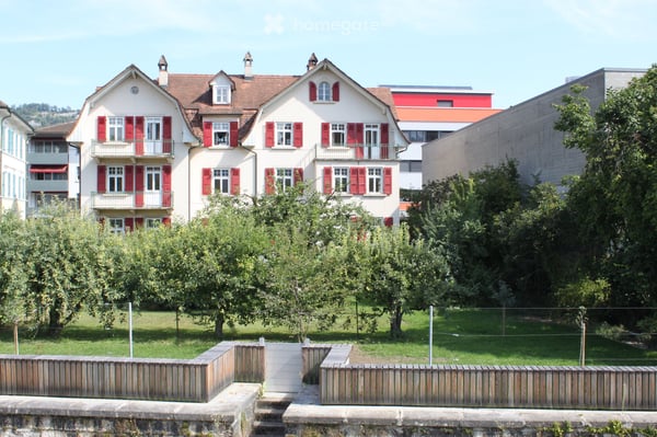 Appartement ensoleillé et calme en ville 1