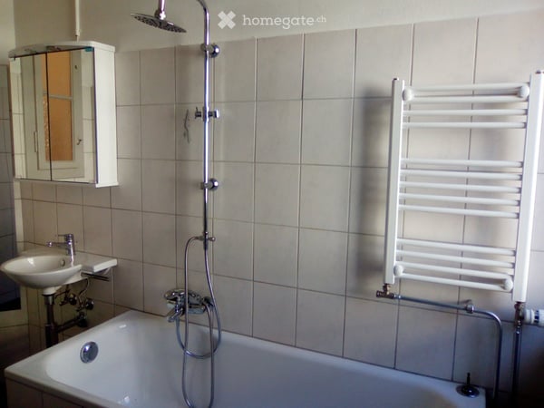 Appartement 2 pièces au centre de Moutier, 54 m2 2