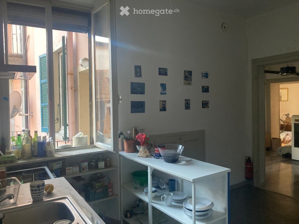 a room with 2 flatmates in Mendrisio 3