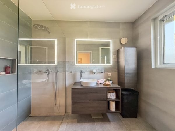 Appartement haut de gamme, jardin, 2 places de parc 4
