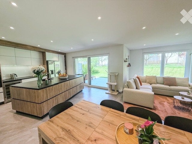 Immobilie in Couvet - Appartement haut de gamme, jardin, 2 places de parc - Bild 1