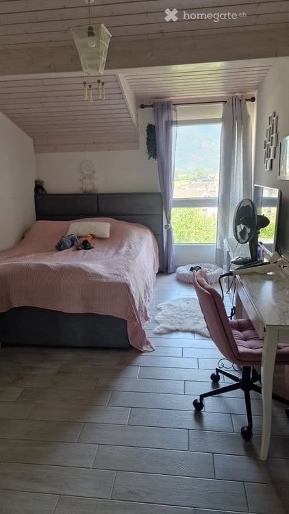 Appartement très lumineux de 2.5 pces à l'attique 4